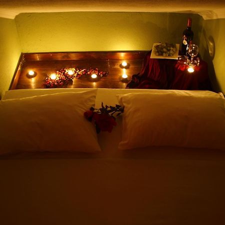 Morfi Hotel แกร์กีนี ภายนอก รูปภาพ