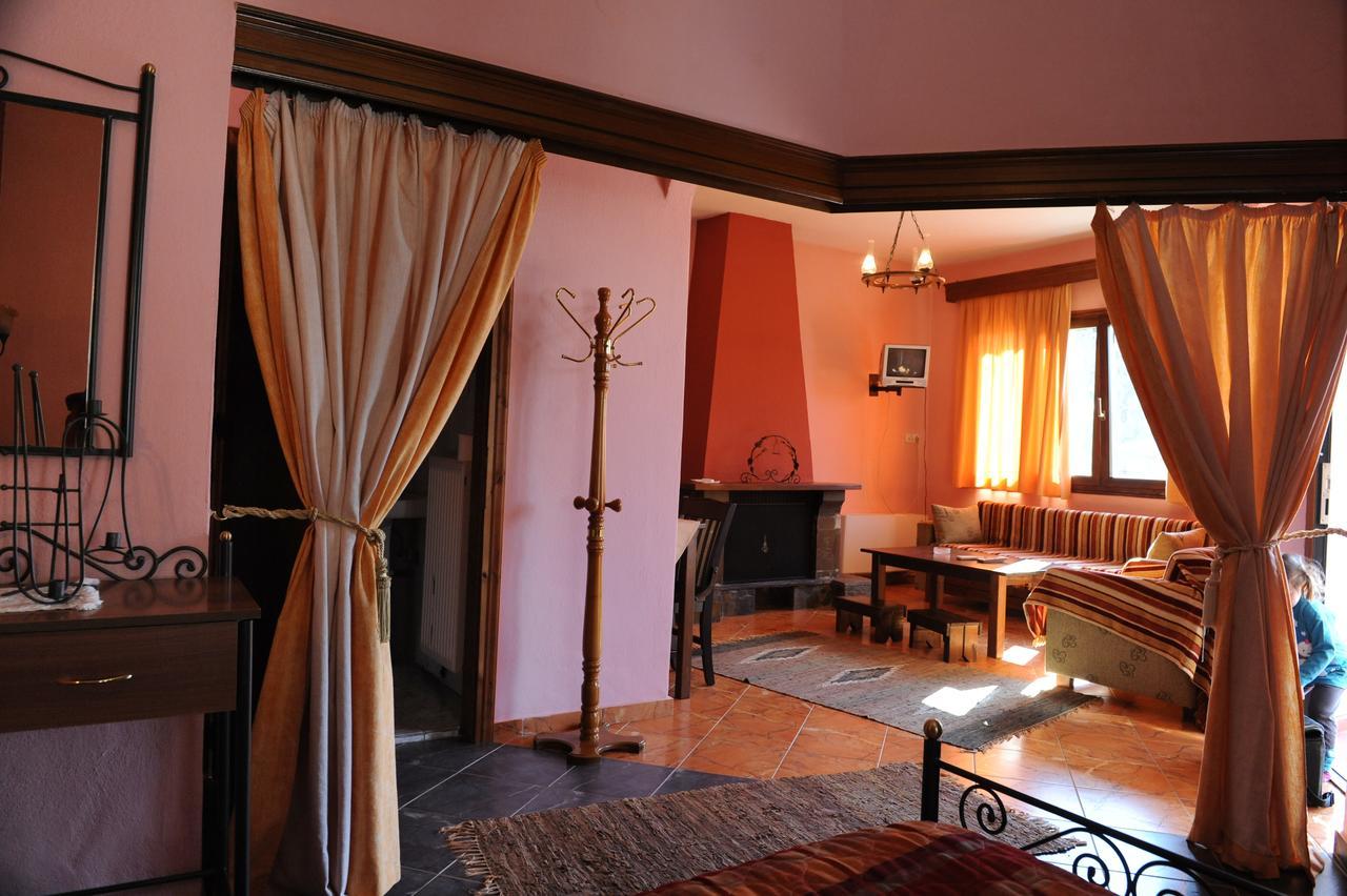 Morfi Hotel แกร์กีนี ภายนอก รูปภาพ